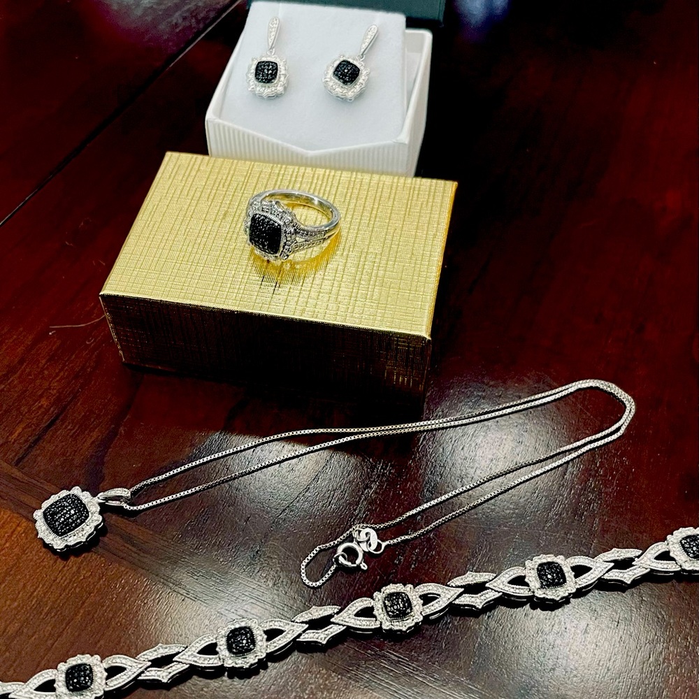 White and black diamond jewelry set - ring, necklace, earrings, bracelet